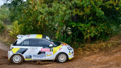 Jorge García y Javier García en el Rallye tierra del Bierzo Jorge García y Javier García en el Rallye tierra del Bierzo