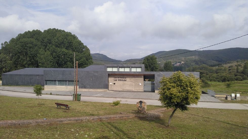 CASA DEL PARQUE (1) CASA DEL PARQUE (1)