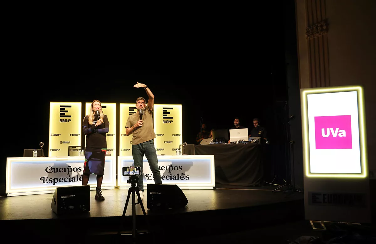 'Cuerpos especiales' con Eva Soriano y Nacho García graban el programa con público en el teatro Principal de Palencia (2)