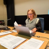 Asamblea de socios del IEB presidida por Patricia Pérez 