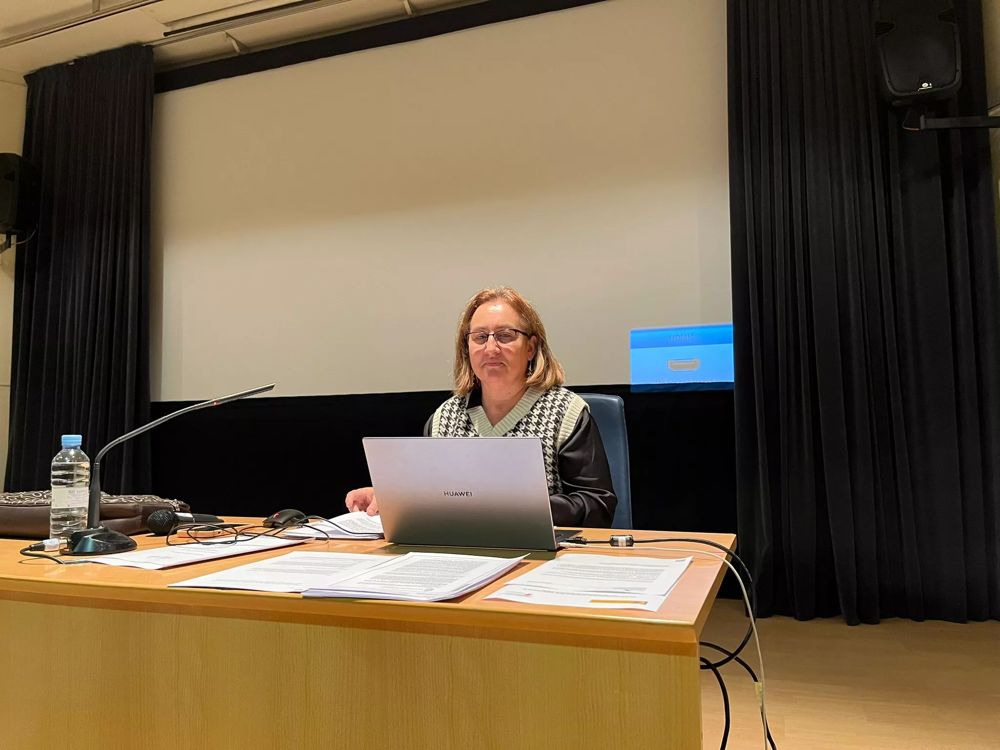 Asamblea de socios del IEB presidida por Patricia Pérez (3)