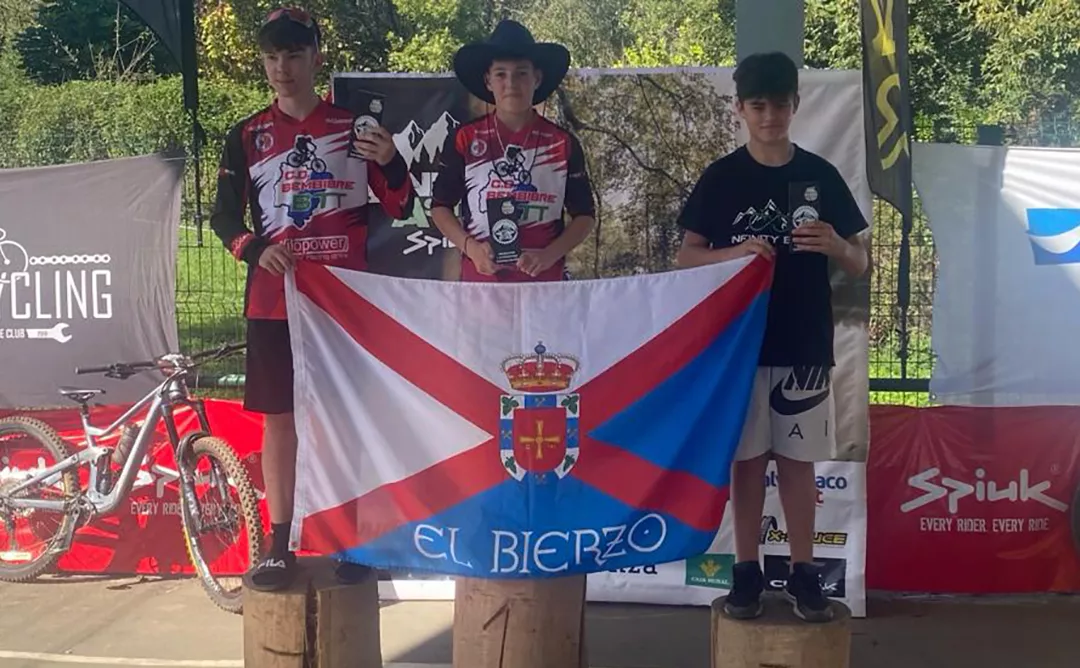 Tres riders bercianos brillan en la Endurastur
