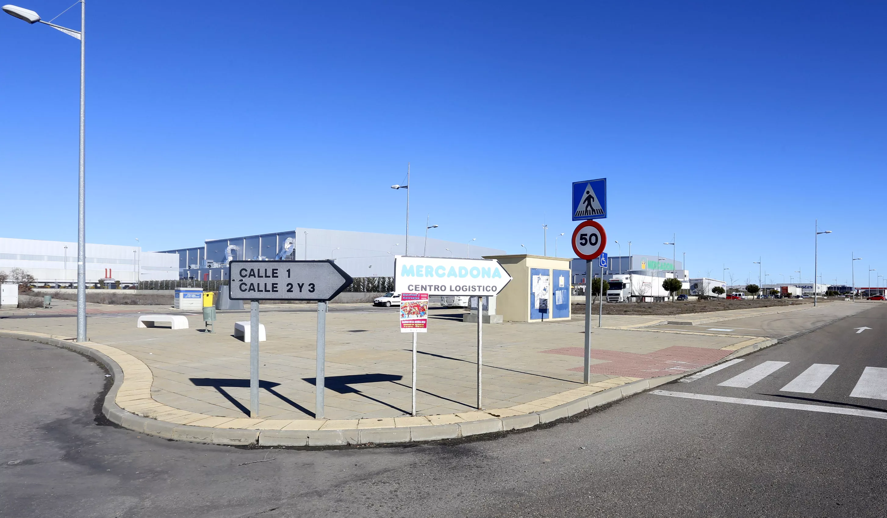 Carlos S. CampilloICAL . Acceso al Polígono Industrial de Villadangos del Páramo (León) Carlos S. CampilloICAL . Acceso al Polígono Industrial de Villadangos del Páramo (León)