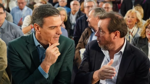 Pedro Sánchez y Óscar Puente.