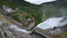 Desembalse del pantano de Bárcena.