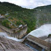 Desembalse del pantano de Bárcena.