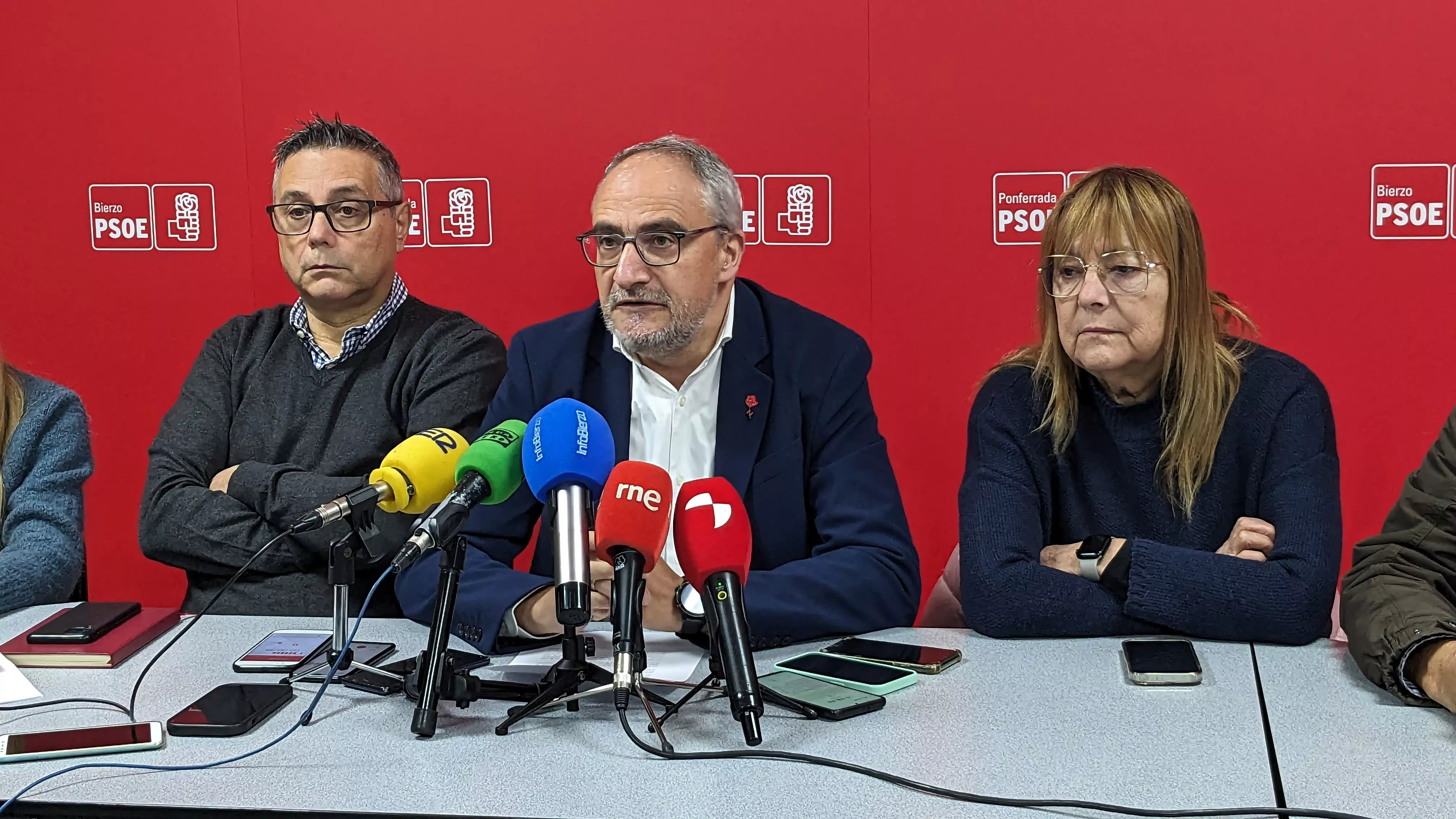 El PSOE de Ponferrada pide el cese de las delegaciones especiales de Vox por instigar la concentración contra la amnistía 