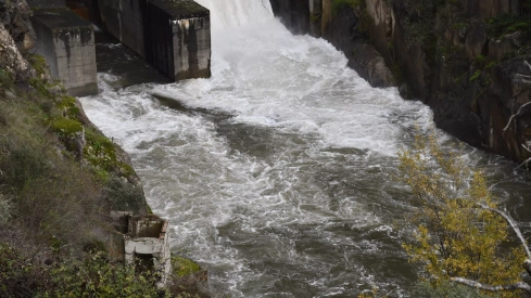 Confederación inicia este martes un desembalse del pantano de Bárcena