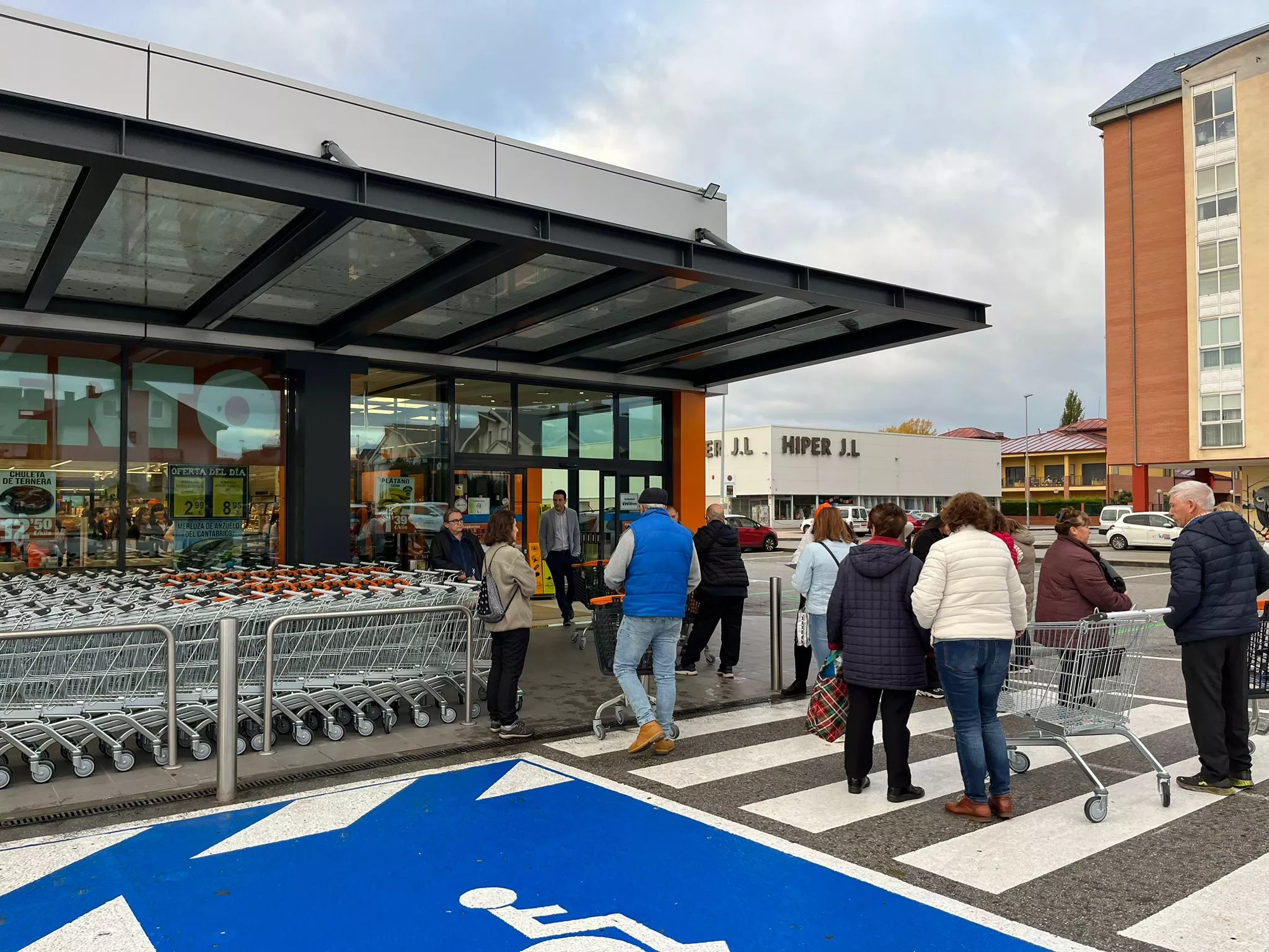 Apertura Supermercado Lupa en Ponferrada (7)