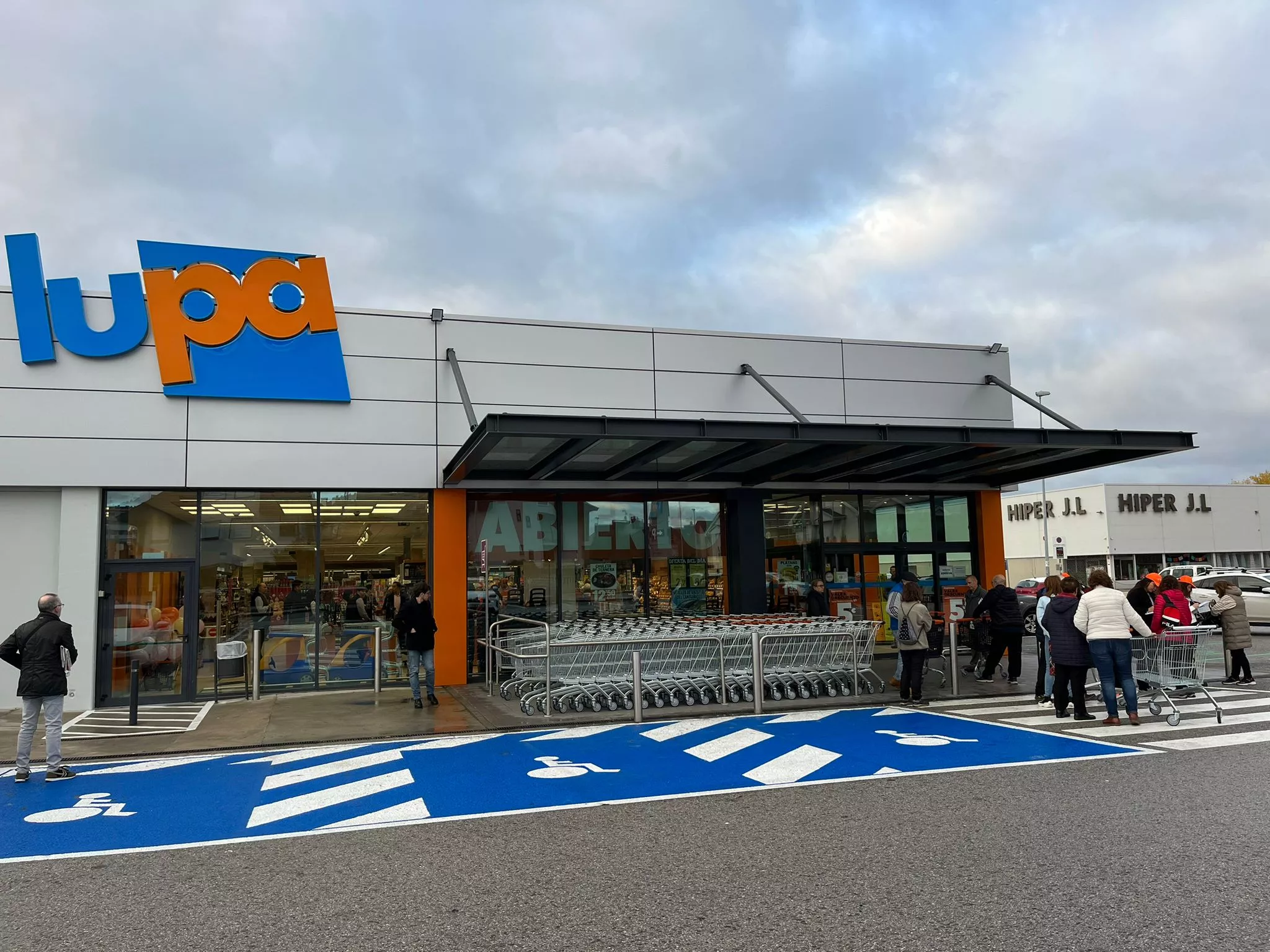 Apertura Supermercado Lupa en Ponferrada (1)