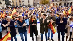 Concentración en León contra la amnistía y el acuerdo entre PSOE y Junts 