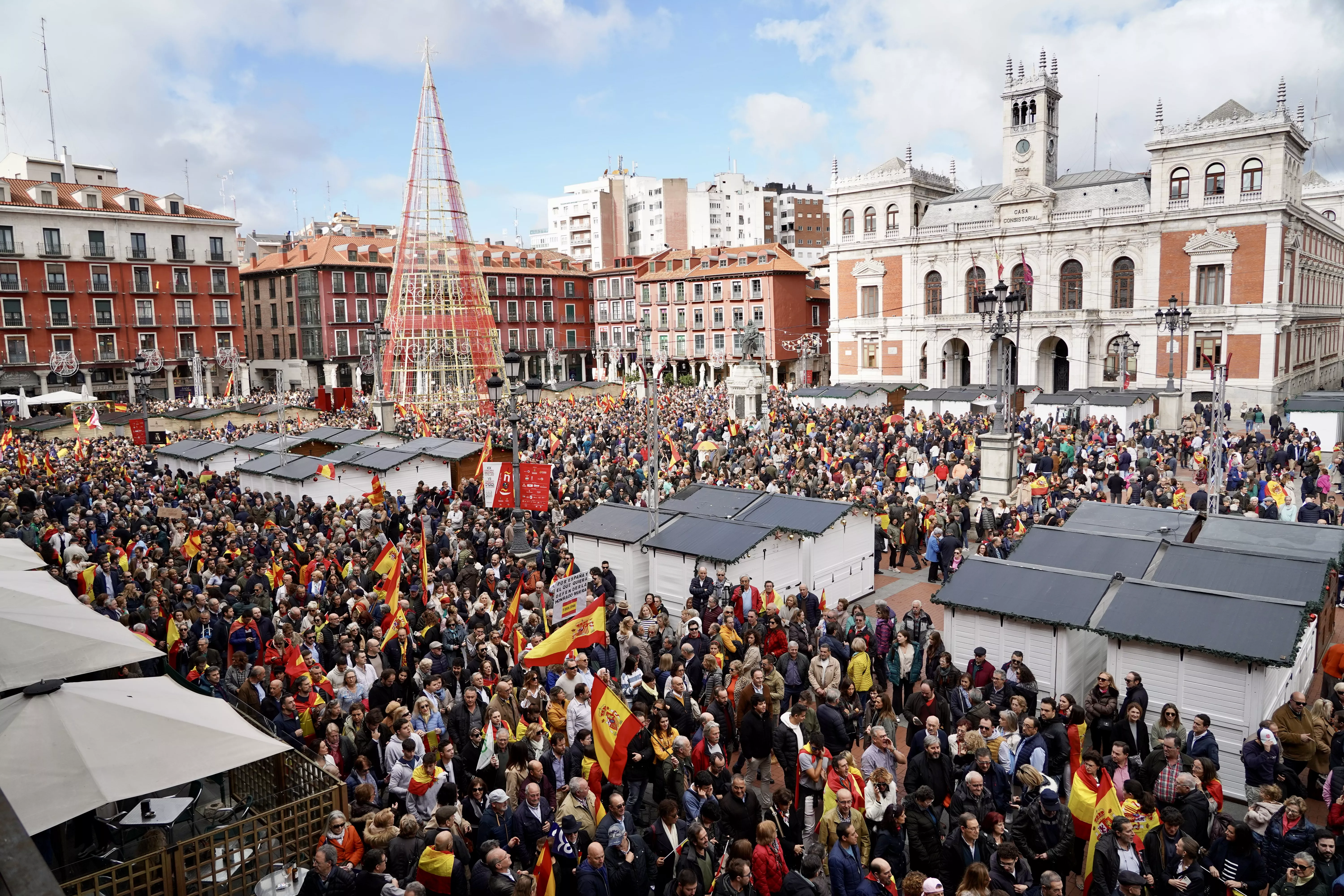Concentración por la amnistía en la Plaza Mayor de Valladolid