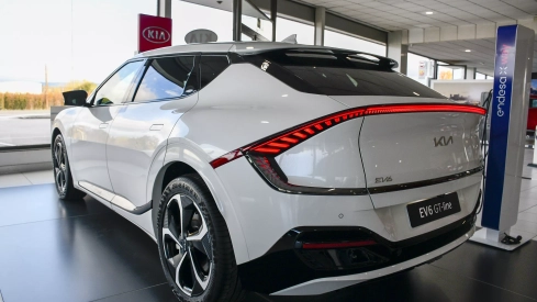 KIA EV6 Line RWD (Long Range) KIA EV6 Line RWD (Long Range)