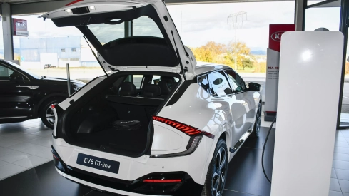 KIA EV6 Line RWD (Long Range) KIA EV6 Line RWD (Long Range)