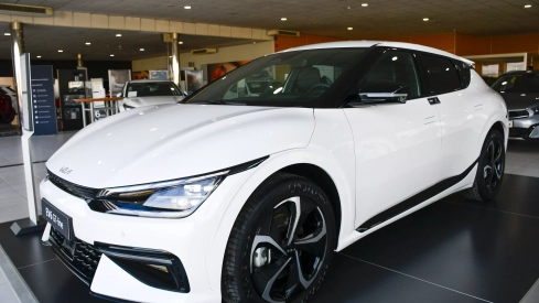 KIA EV6 Line RWD (Long Range) KIA EV6 Line RWD (Long Range)