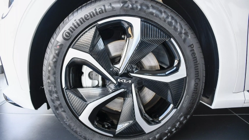 KIA EV6 Line RWD (Long Range) KIA EV6 Line RWD (Long Range)