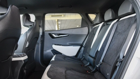 KIA EV6 Line RWD (Long Range) KIA EV6 Line RWD (Long Range)