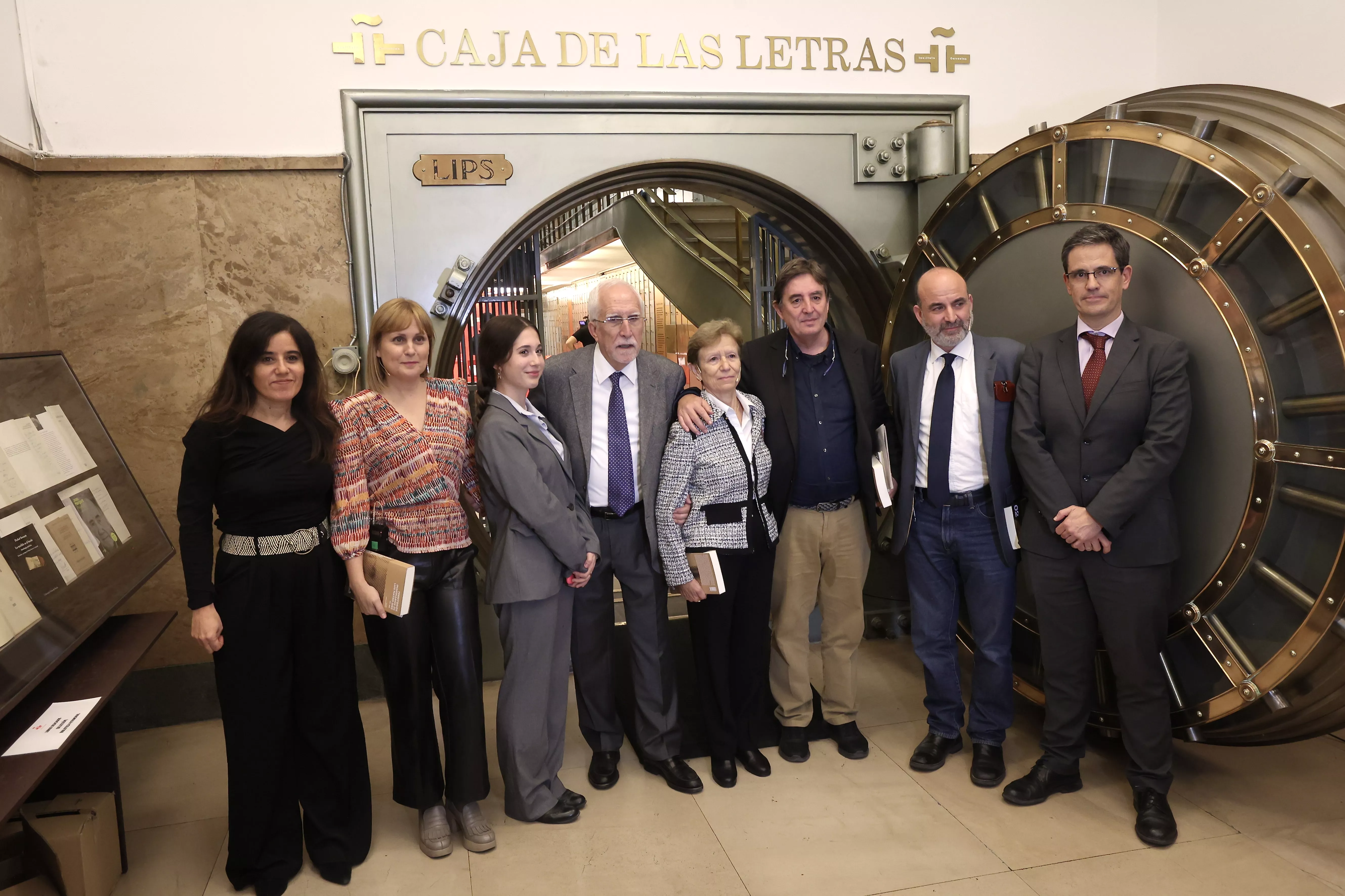 Luis Mateo Díez legado en la cámara acorazada del Instituto Cervantes (4)
