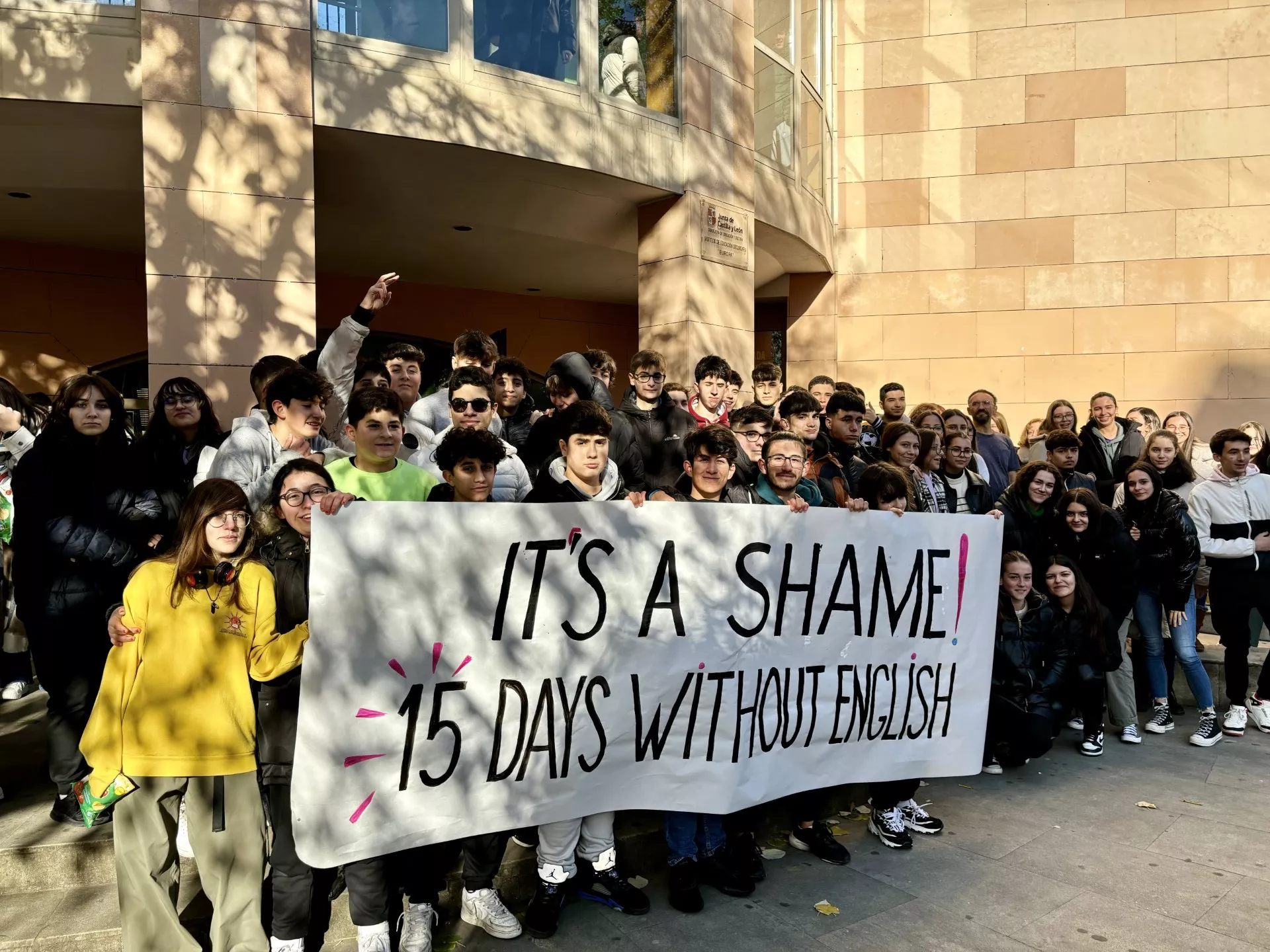 IES Europa se manifiesta por las dos semanas sin profesor de inglés (3)