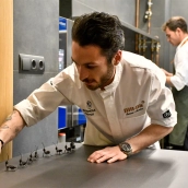 El chef Samuel Naveira participará en una cena benéfica para los afectados por la DANA en Valencia