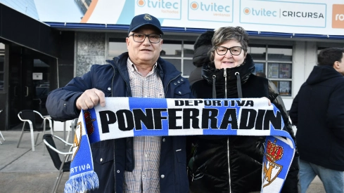 Ambiente en el Toralín en el Ponferradina - Tarazona
