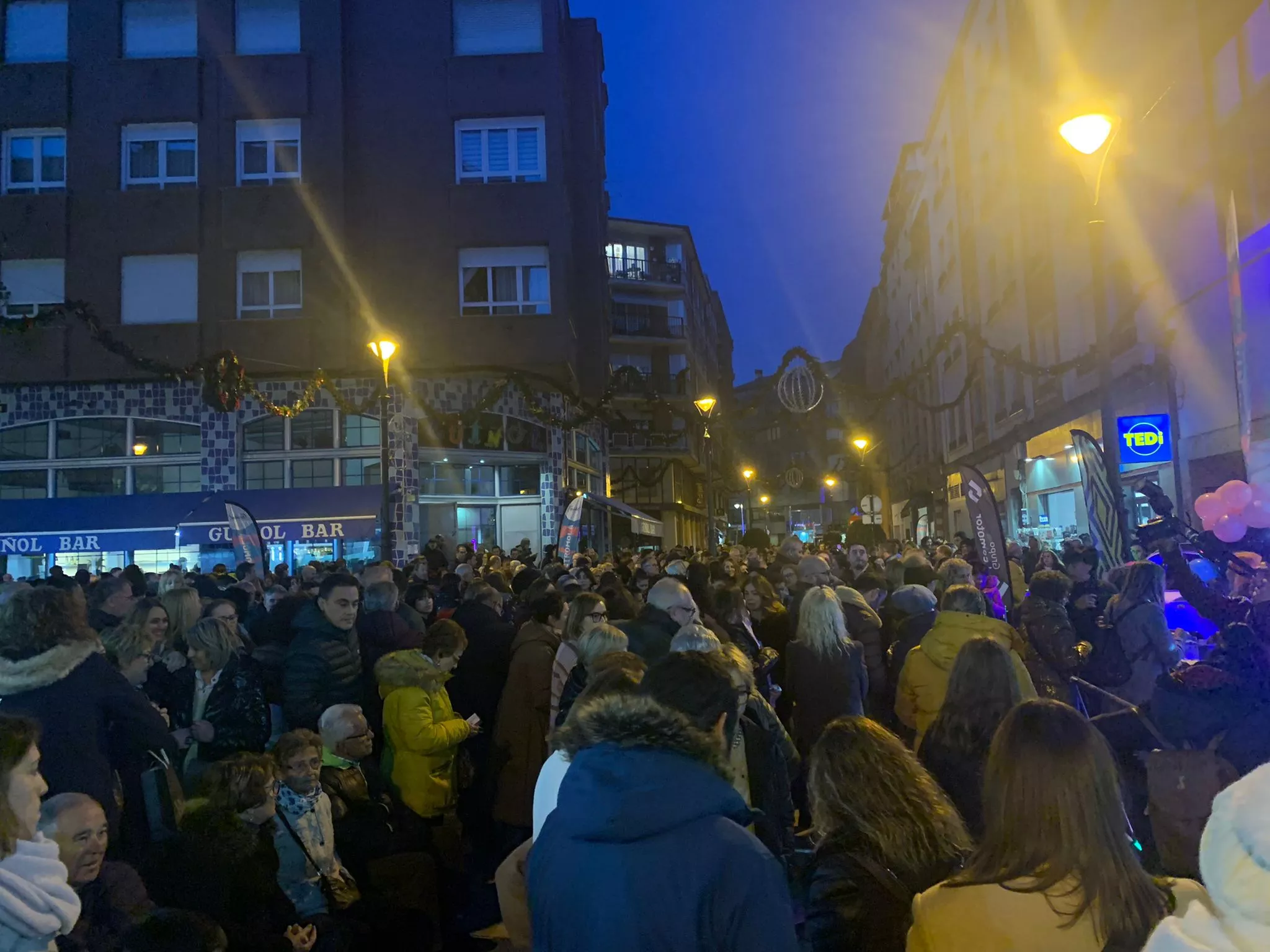 Fotos sorteo de 1000 € en el Black Friday del centro de Ponferrada