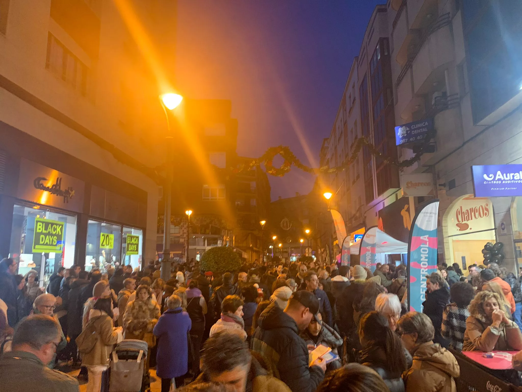 Fotos sorteo de 1000 € en el Black Friday del centro de Ponferrada