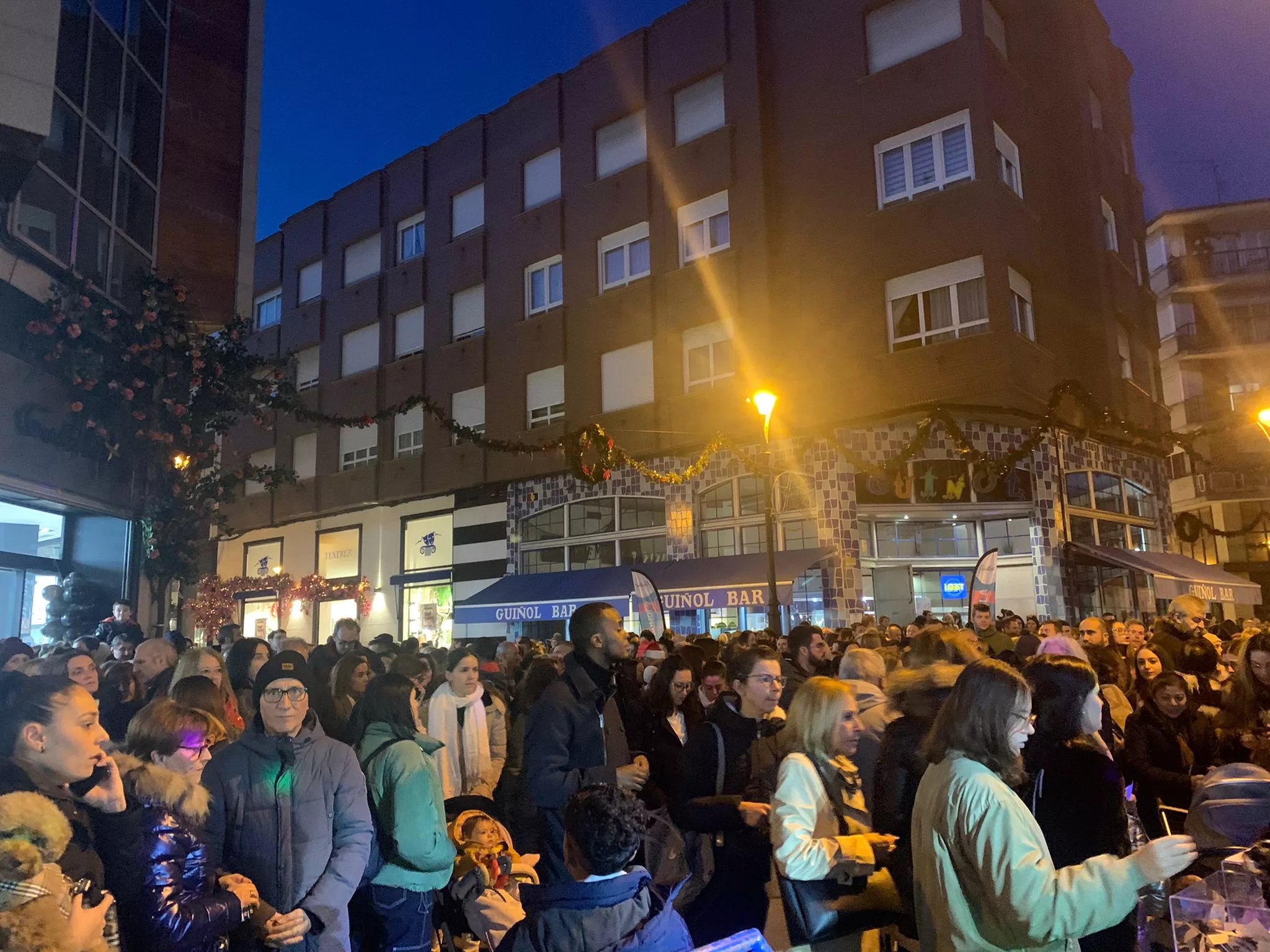 Fotos sorteo de 1000 € en el Black Friday del centro de Ponferrada