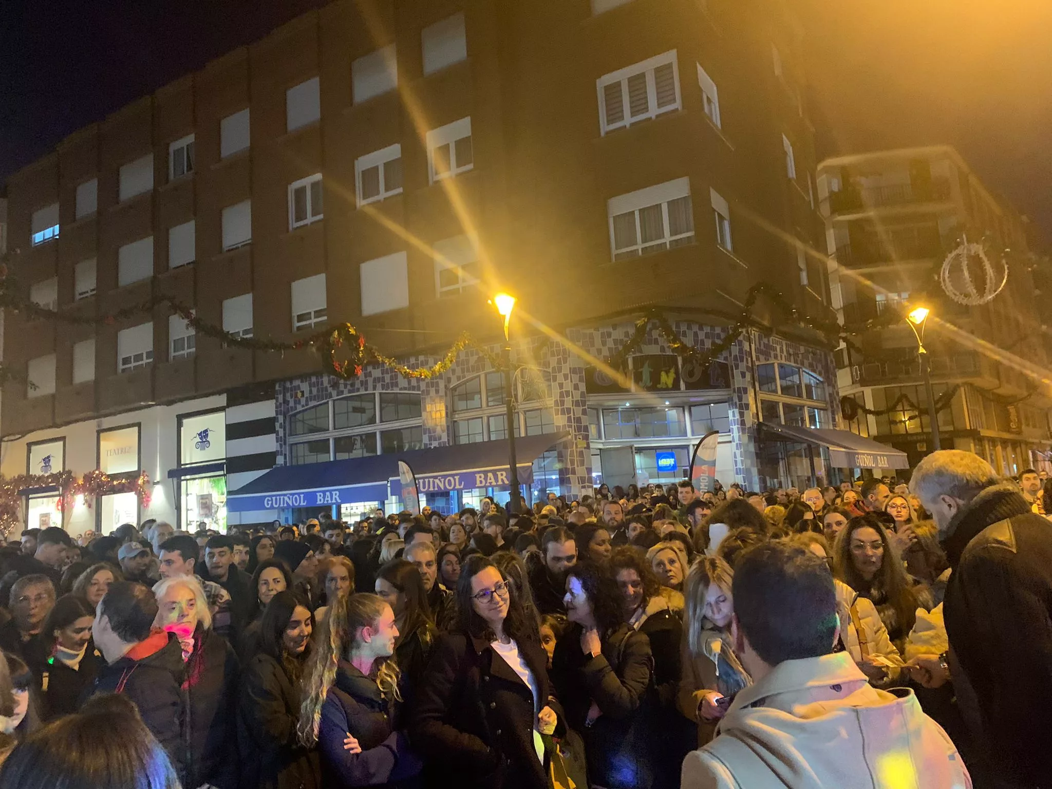 Fotos sorteo de 1000 € en el Black Friday del centro de Ponferrada