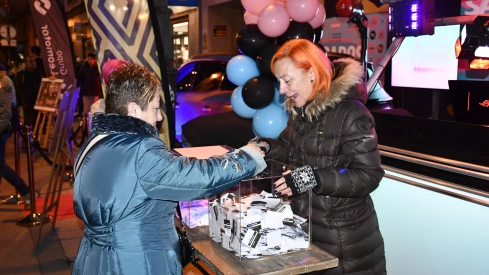Fotos sorteo de 1000 € en el Black Friday del centro de Ponferrada
