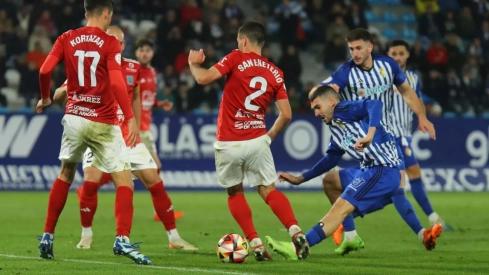 La Ponferradina espera cumplir la tradición y aprovecharse del Tarazona en el primer partido de Juanfran García (domingo, 18:00 h) La Ponferradina espera cumplir la tradición y aprovecharse del Tarazona en el primer partido de Juanfran García (domingo, 18:00 h)