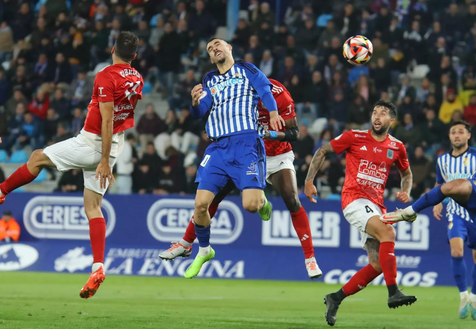 El Tarazona da la sorpresa y acaba con la racha de la Ponferradina (0-1)