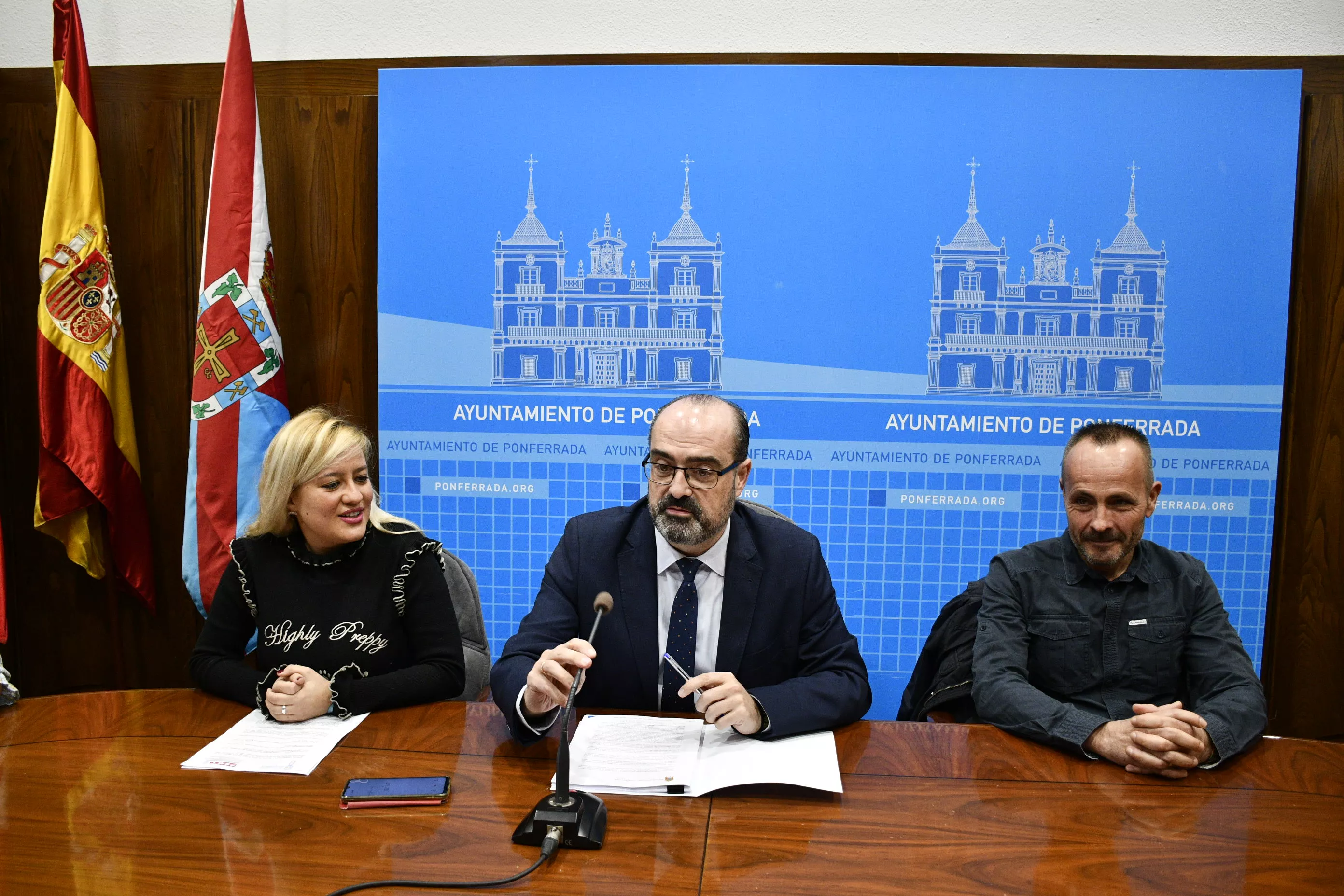 El Ayuntamiento de Ponferrada denuncia el gran retraso en los expedientes de Bienestar Social del anterior gobierno 