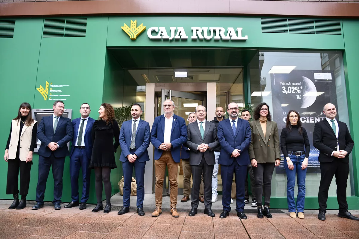 Inauguración de la tercera oficina de Caja Rural en Ponferrada