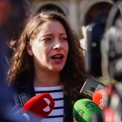 Ester Muñoz asume con “responsabilidad” la Vicesecretaría de Sanidad y Educación como “parte de la columna vertebral del Estado”