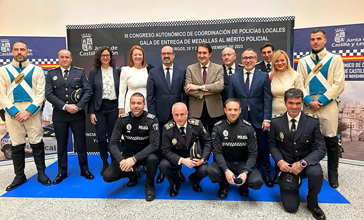 Cuatro agentes de la Policía de Ponferrada reciben la Medalla al Mérito de Castilla y León