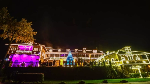 El Palacio de Canedo da la bienvenida a la Navidad