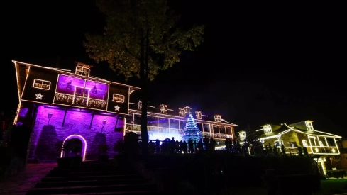El Palacio de Canedo da la bienvenida a la Navidad