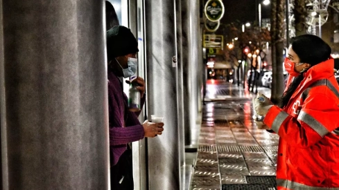 Personas Sin Hogar Cruz Roja.