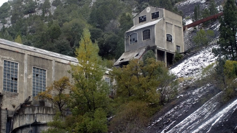 Exterior de Antracitas de Velilla del Río Carrión 