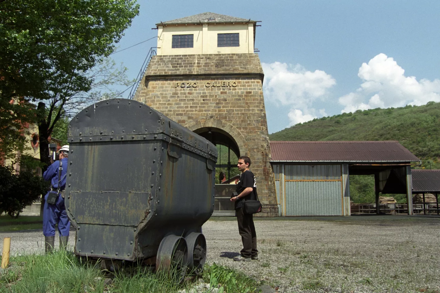 Exterior de Antracitas de Velilla del Río Carrión 