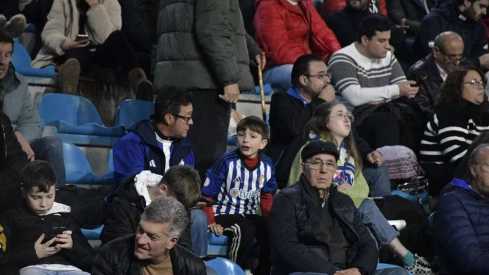 Álbum de fotos del Ponferradina - Cornellà, el último del año en El Toralín