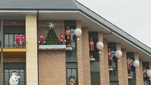 Regresa el balcón más luminoso de la Navidad en Ponferrada con un pelotón de cascanueces 
