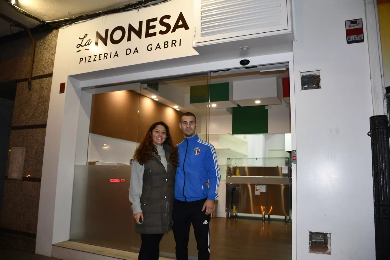 'La Nonesa': El nuevo imperio de la pizza en Ponferrada que nació como food truck gastronómico en El Bierzo