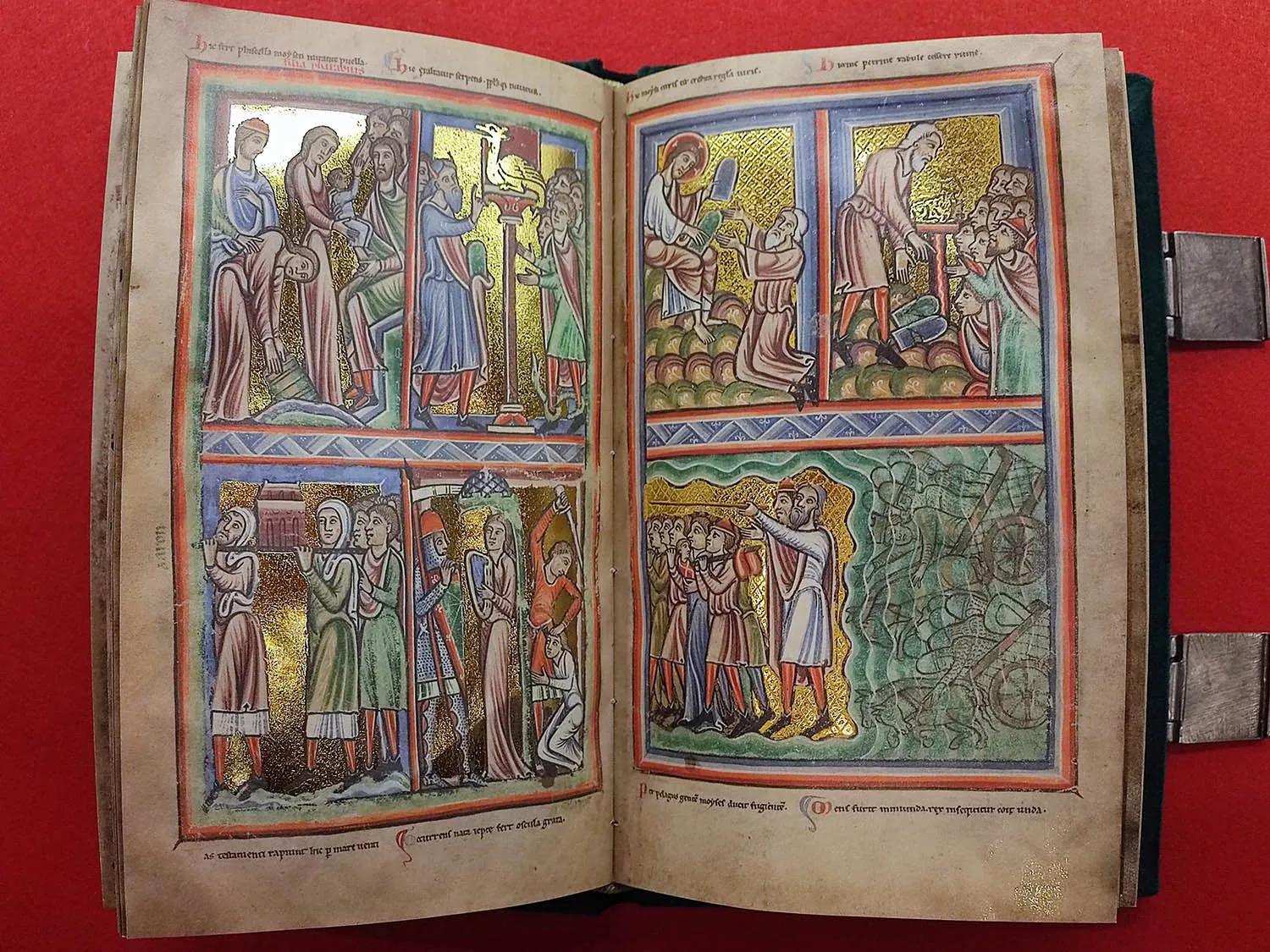 Libros para esta Navidad de la biblioterca del Castillo de los Templarios de Ponferrada 4 Libros para esta Navidad de la biblioterca del Castillo de los Templarios de Ponferrada 4