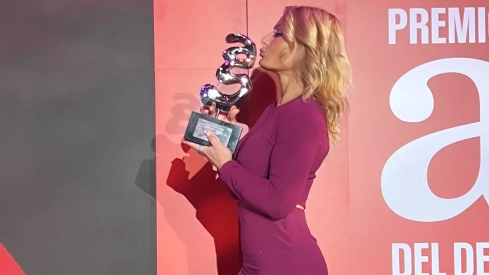 Premio AS a Lydia Valentín