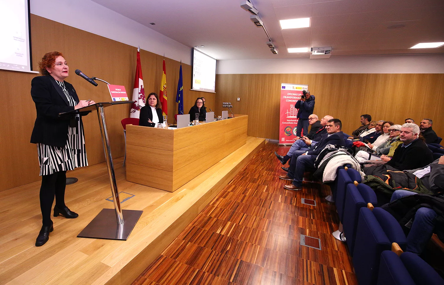 Ciuden abre la primera Oficina de Transformación Comunitaria de Castilla y León para impulsar las comunidades energéticas Ciuden abre la primera Oficina de Transformación Comunitaria de Castilla y León para impulsar las comunidades energéticas