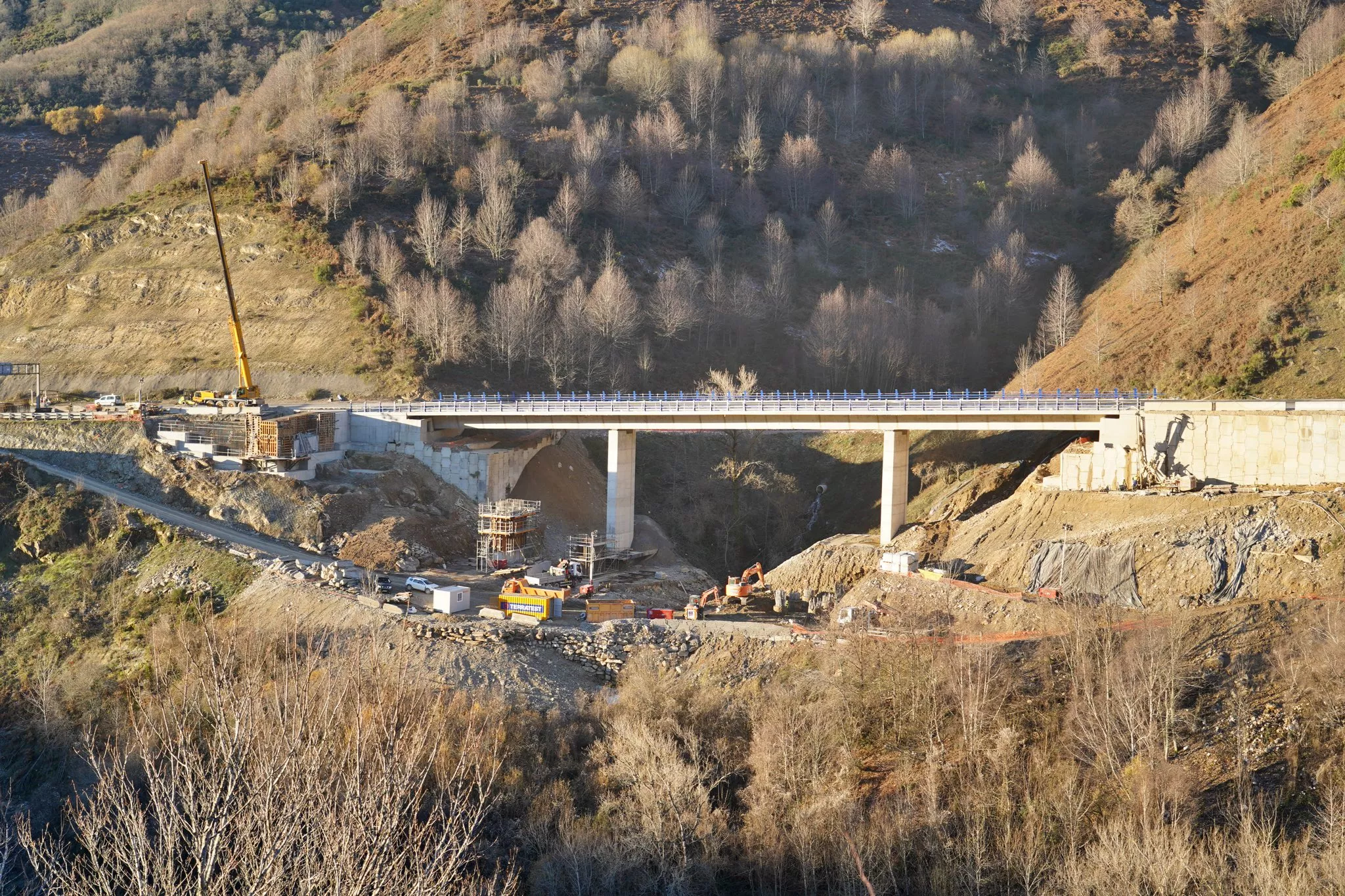 Visita a las obras del viaducto de la A 6 donde ha adelantado la fecha de apertura del ramal dirección Madrid