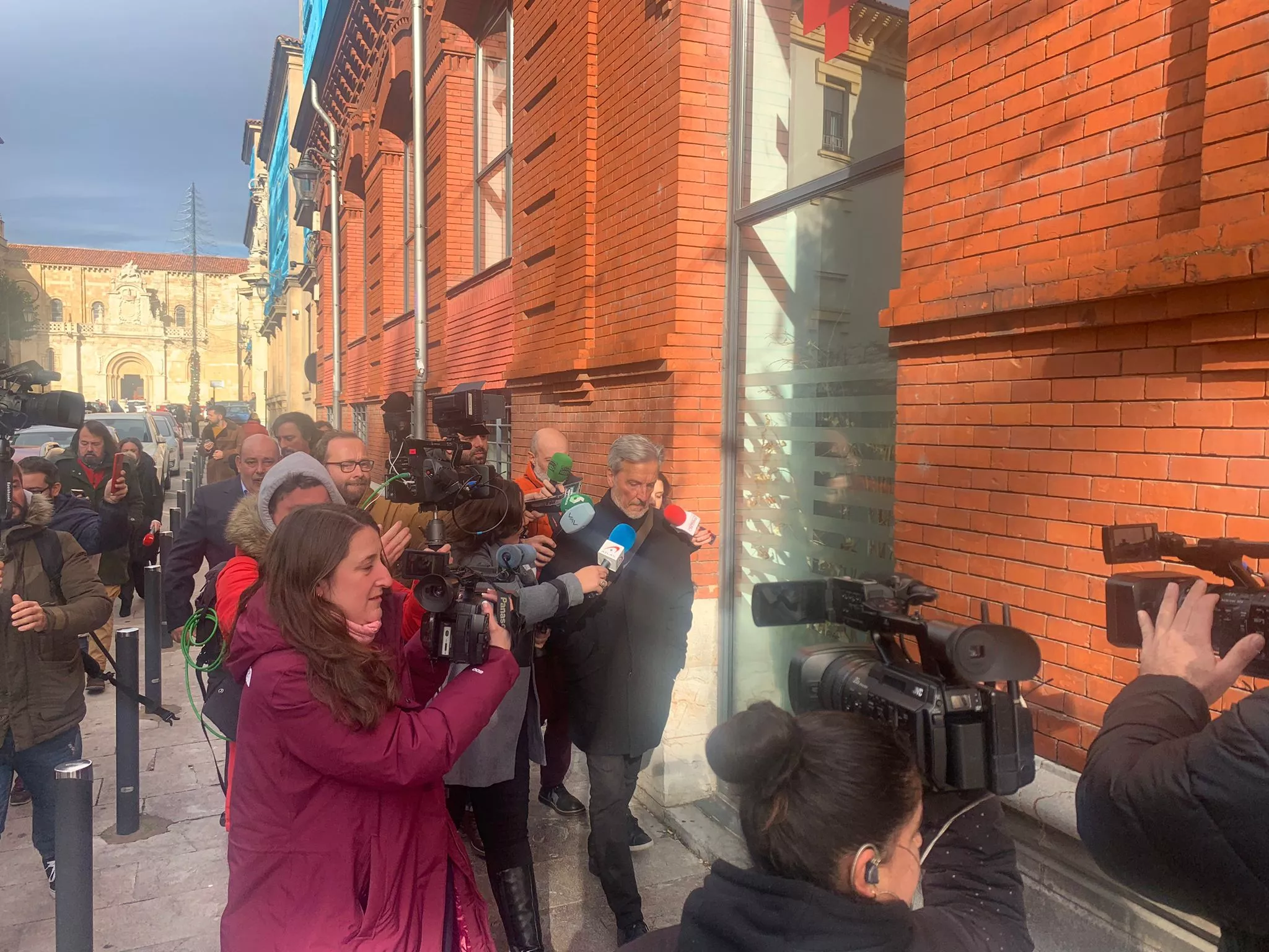 Pedro Muñoz saliendo de la última sesión del juicio Pedro Muñoz saliendo de la última sesión del juicio
