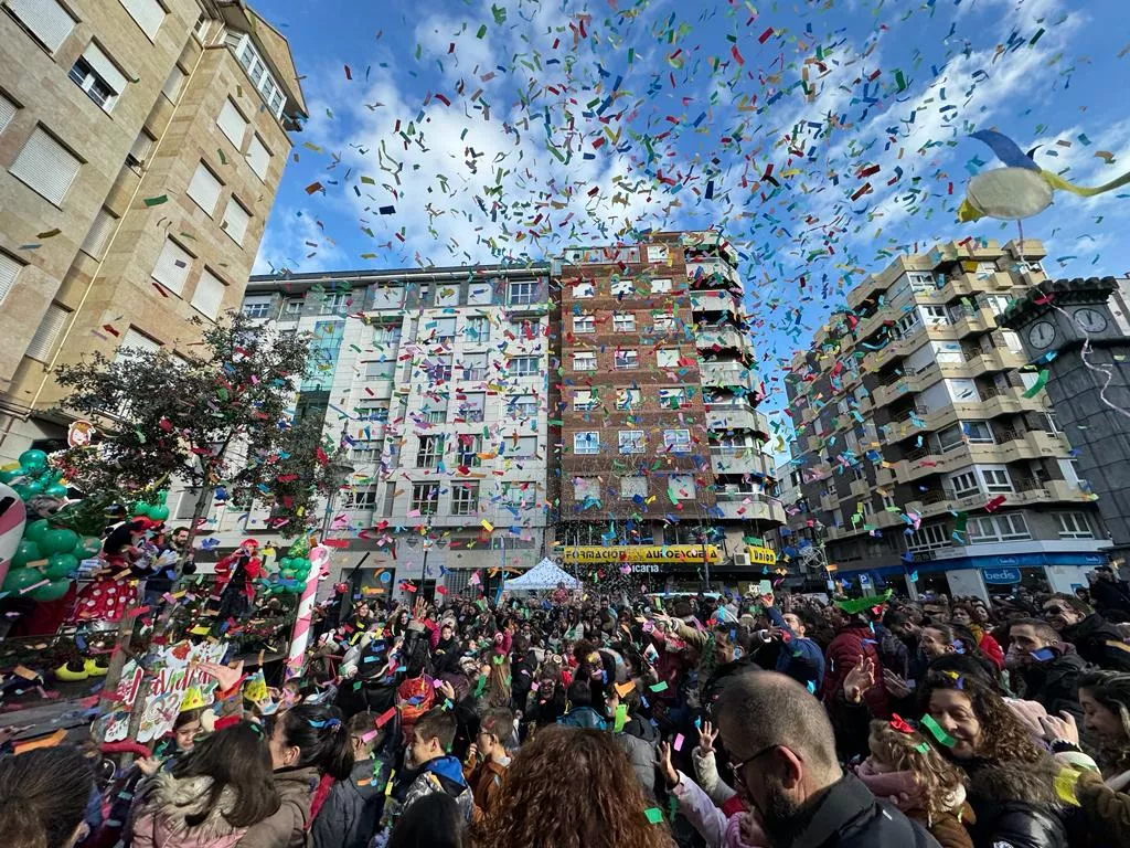 Las Campanadas Infantiles llenan de ilusión el centro de Ponferrada para que los más pequeños den la bienvenida al 2024